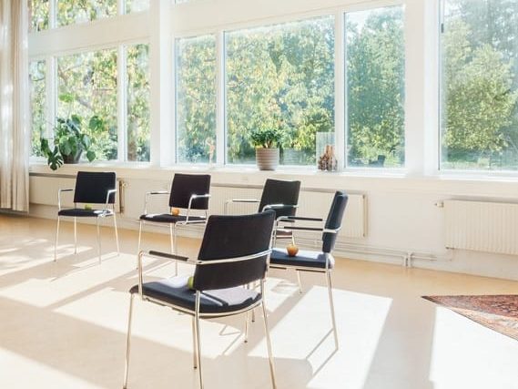 Gällöfsta konferens och Herrgård konferenslokal reflektionen Stockholm Bro-Bålsta