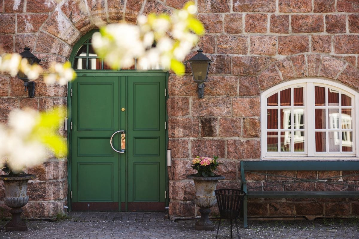 Fågelbro Säteri Exteriör Dörr Sommar