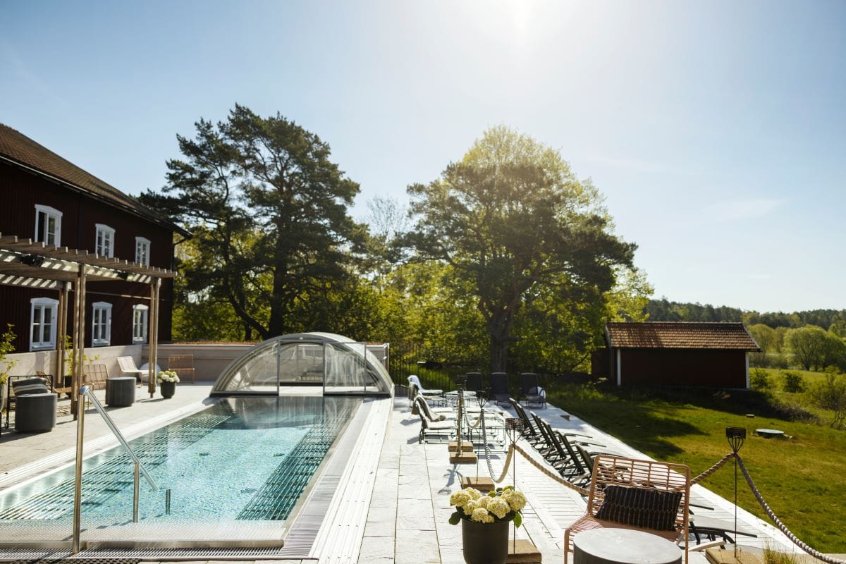Fågelbro Säteri Spa Relax Utomhuspool Utsikt Sommar