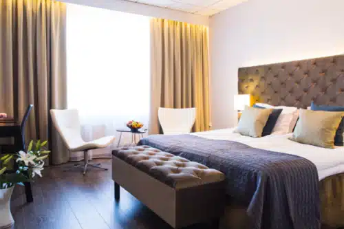 Nova Park hotel room