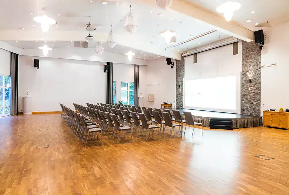 Nova park conference room