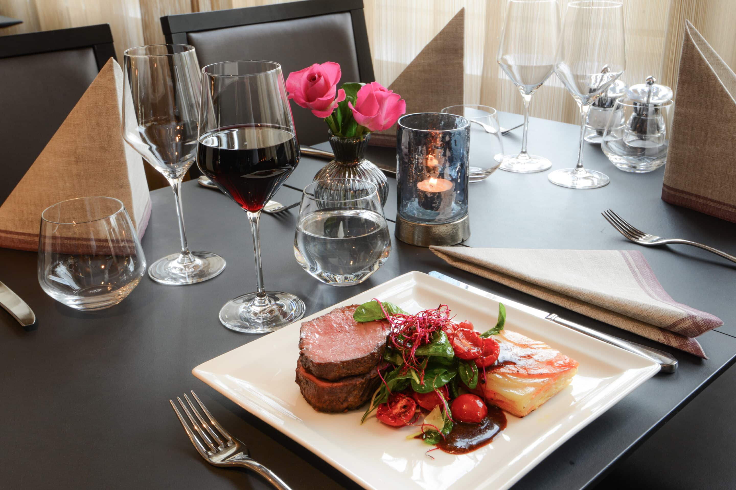 Best Western Plus Park Airport Hotel restaurant