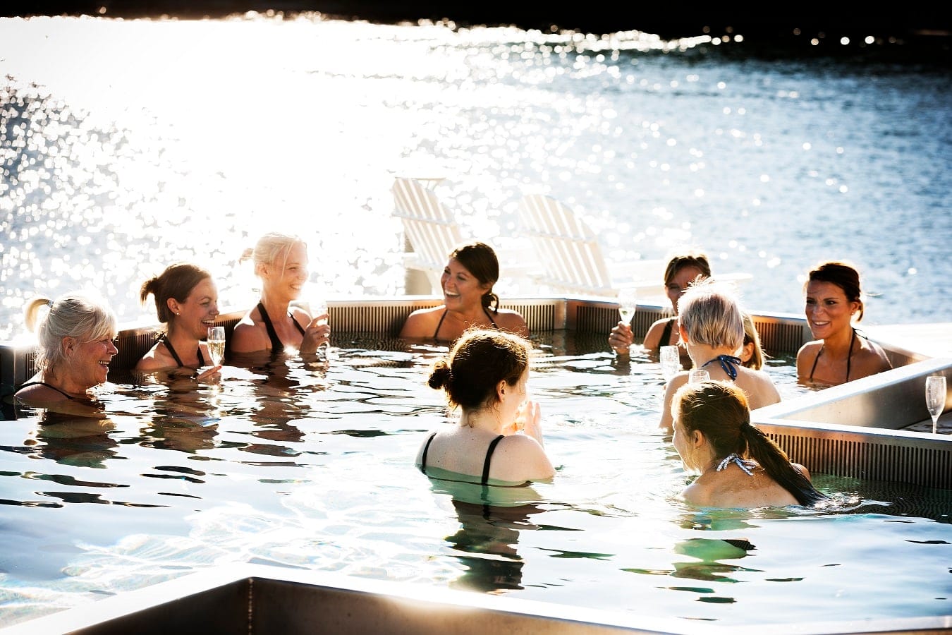 conference southern Stockholm Nynäs Havsbad girls in the pool
