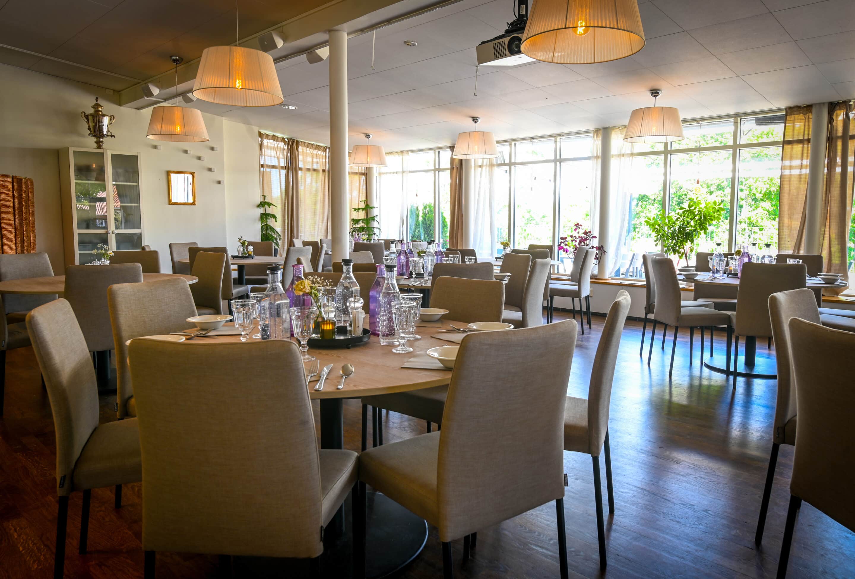 konferens södra Stockholm Vidbynäs Gård Matsal