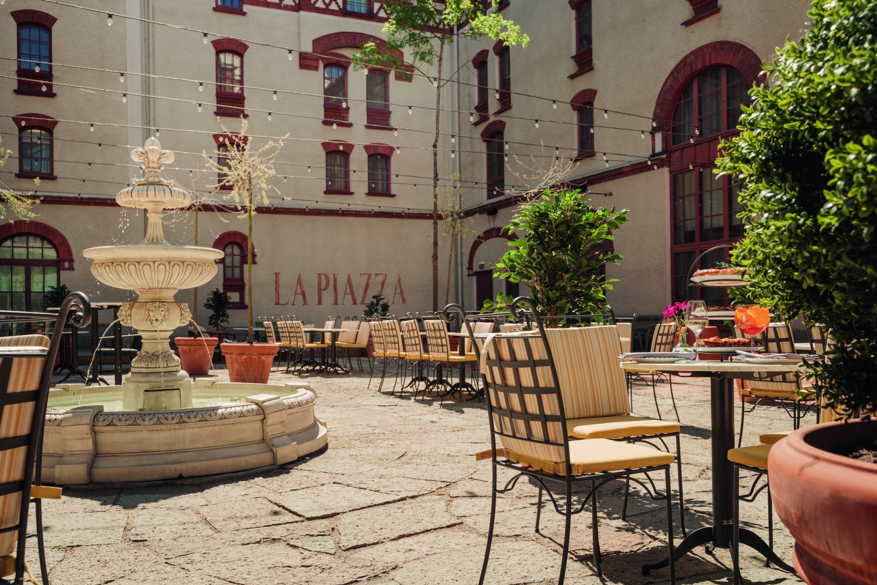 Ad Astra av Elite Piazza bilde